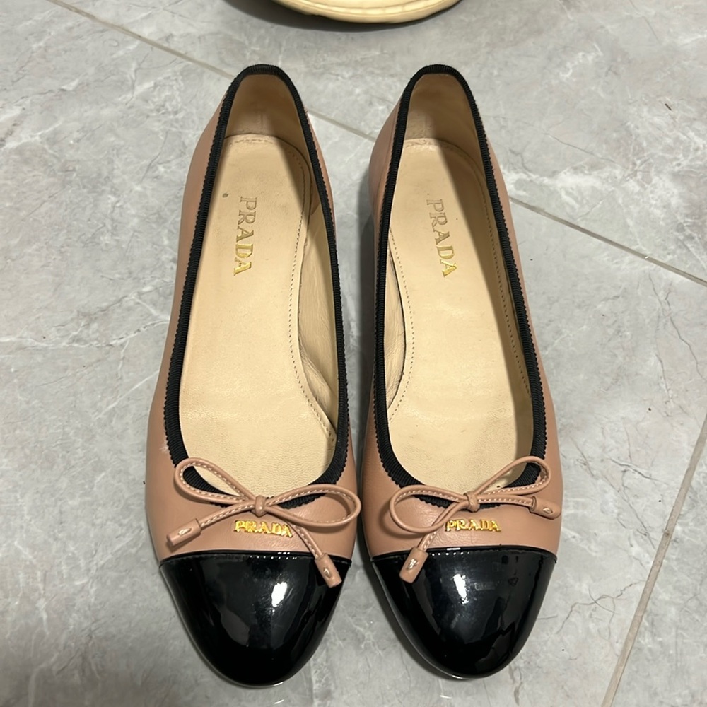 Prada Flats, size 38.5